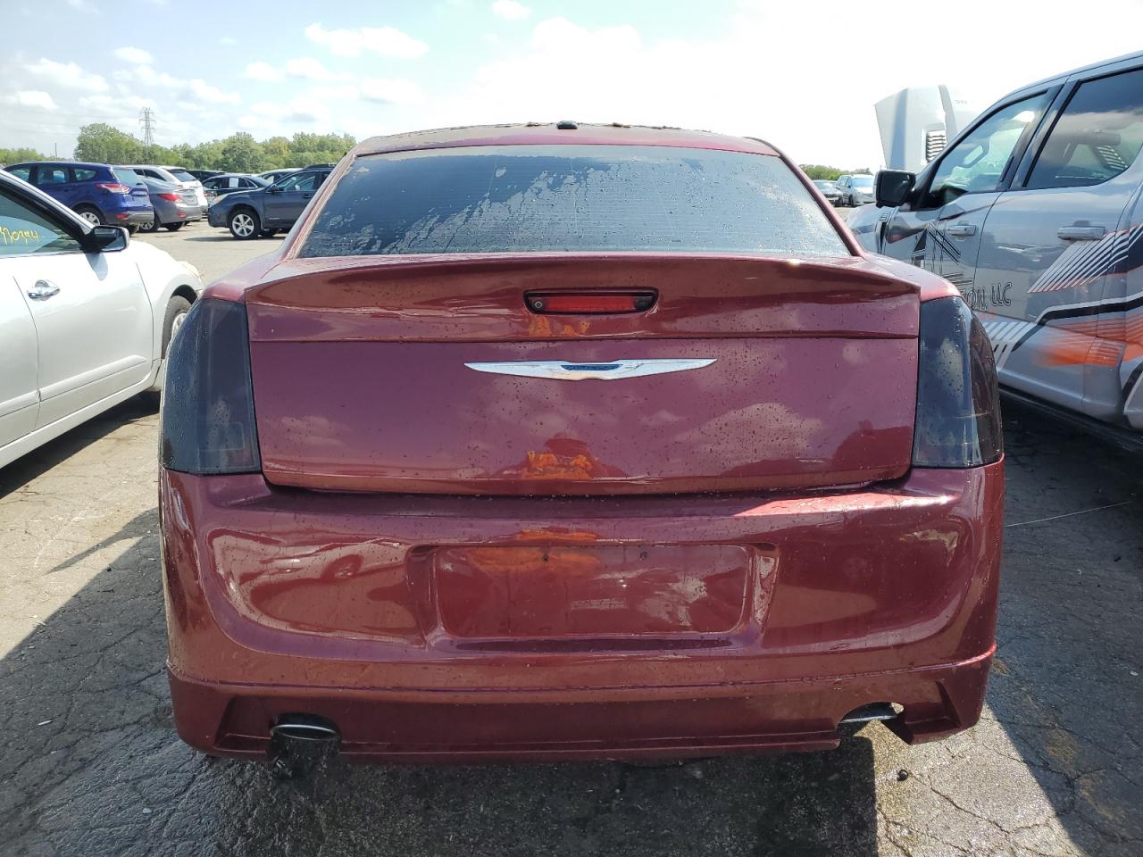 2013 Chrysler 300 - Image 6