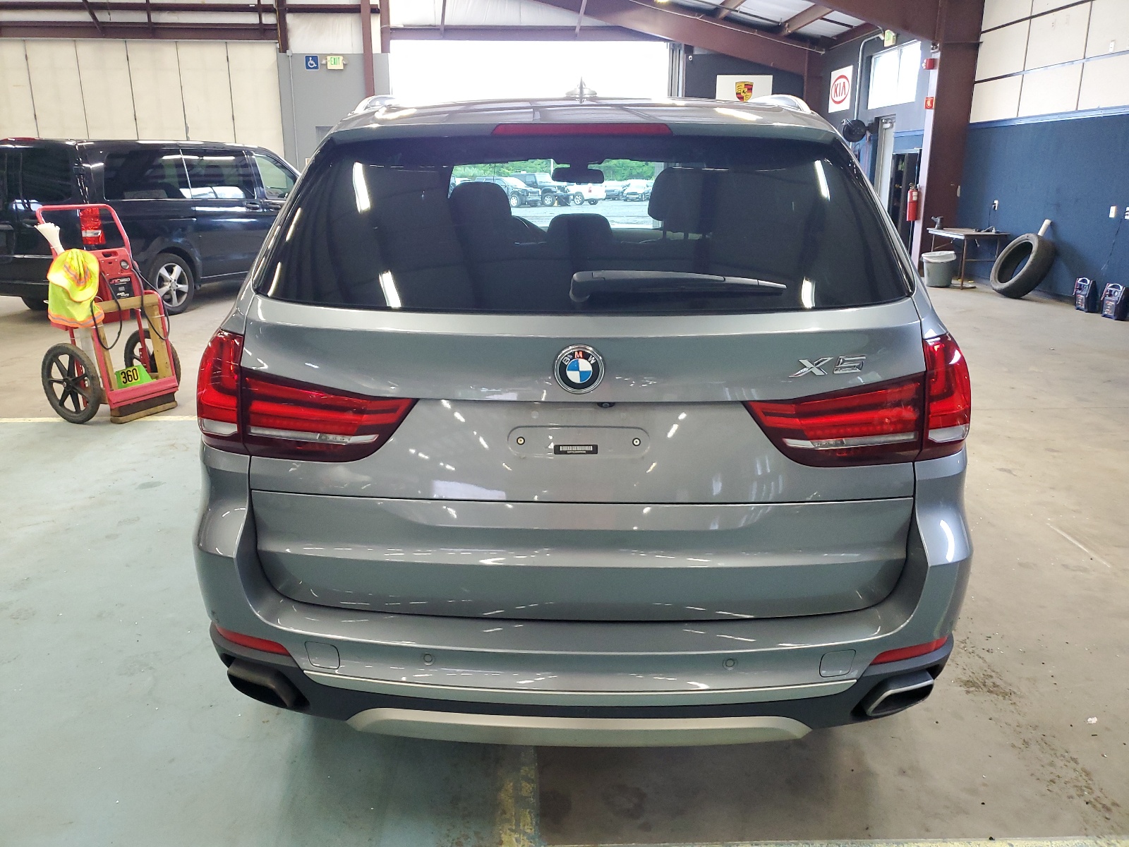 5UXKT0C3XH0V96380 2017 BMW X5 Xdr40E