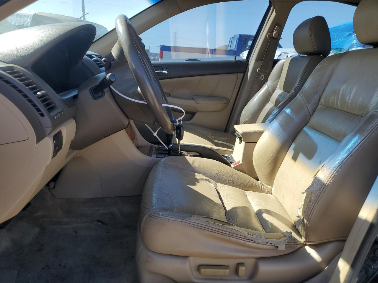 2004 Honda Accord Ex VIN: 1HGCM56894A118173 Lot: 69274524