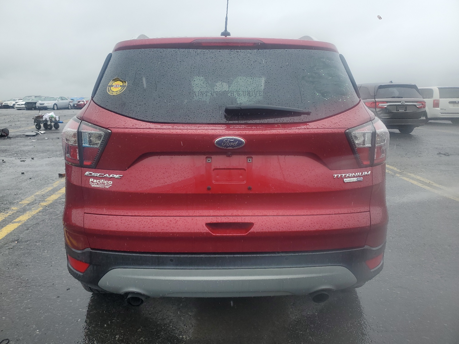 1FMCU9J91HUB34793 2017 Ford Escape Titanium