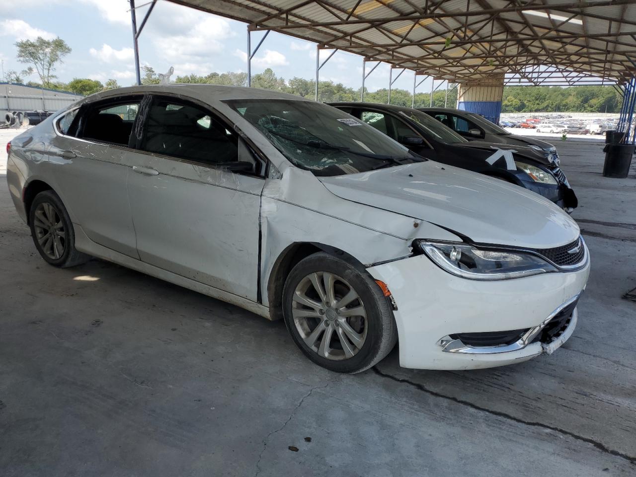 VIN 1C3CCCAB0FN744056 2015 CHRYSLER 200 no.4