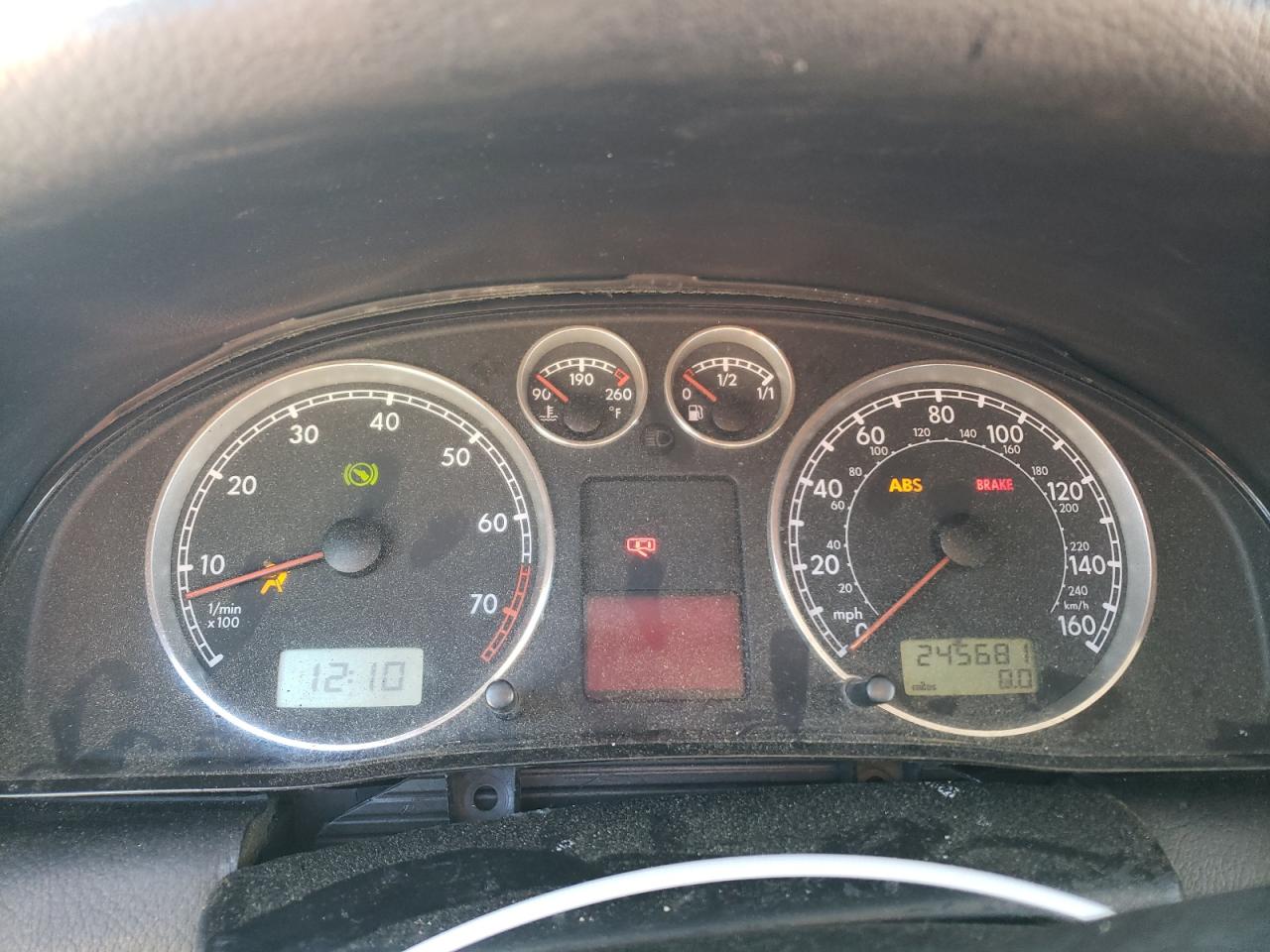 2003 Volkswagen Passat Glx 4Motion VIN: WVWYH63B33E132351 Lot: 66953664