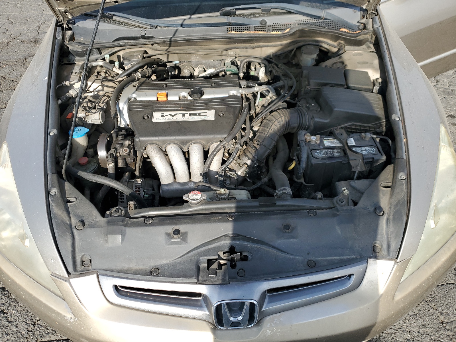 JHMCM56664C040676 2004 Honda Accord Ex