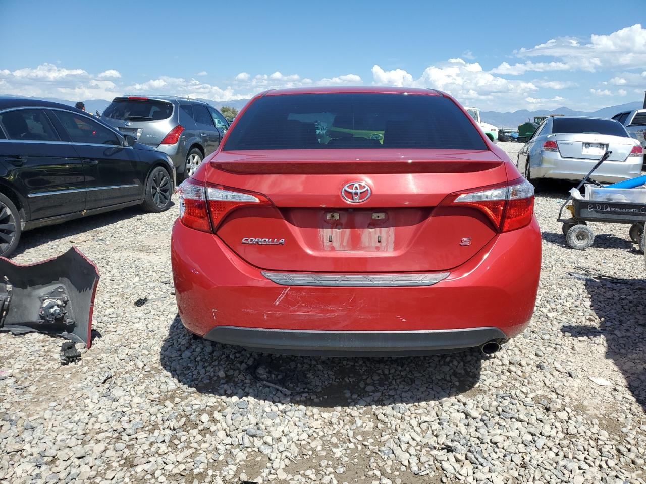 2016 Toyota Corolla L VIN: 5YFBURHE1GP466098 Lot: 67396584