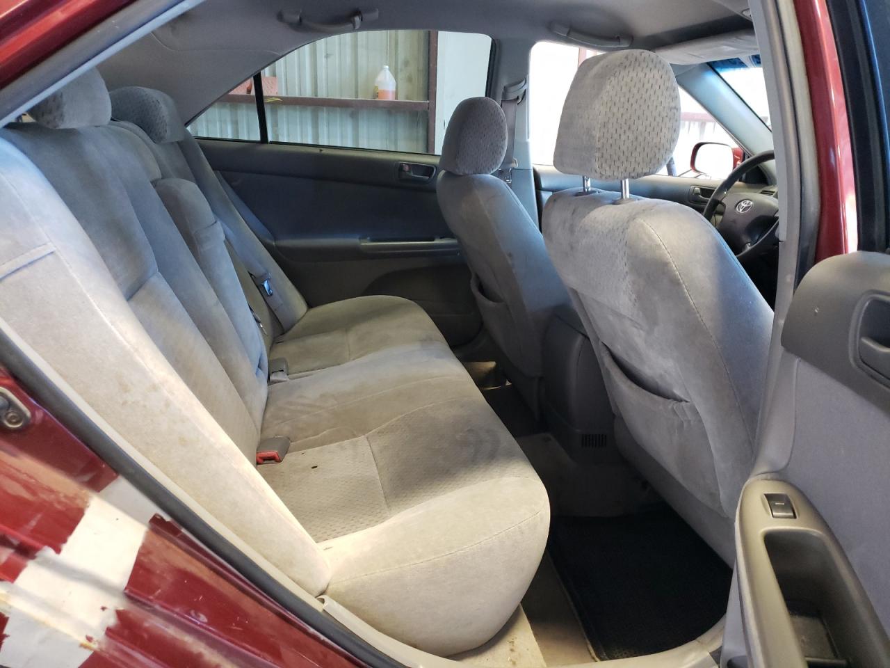 2004 Toyota Camry Le VIN: 4T1BF32K44U080193 Lot: 65621294