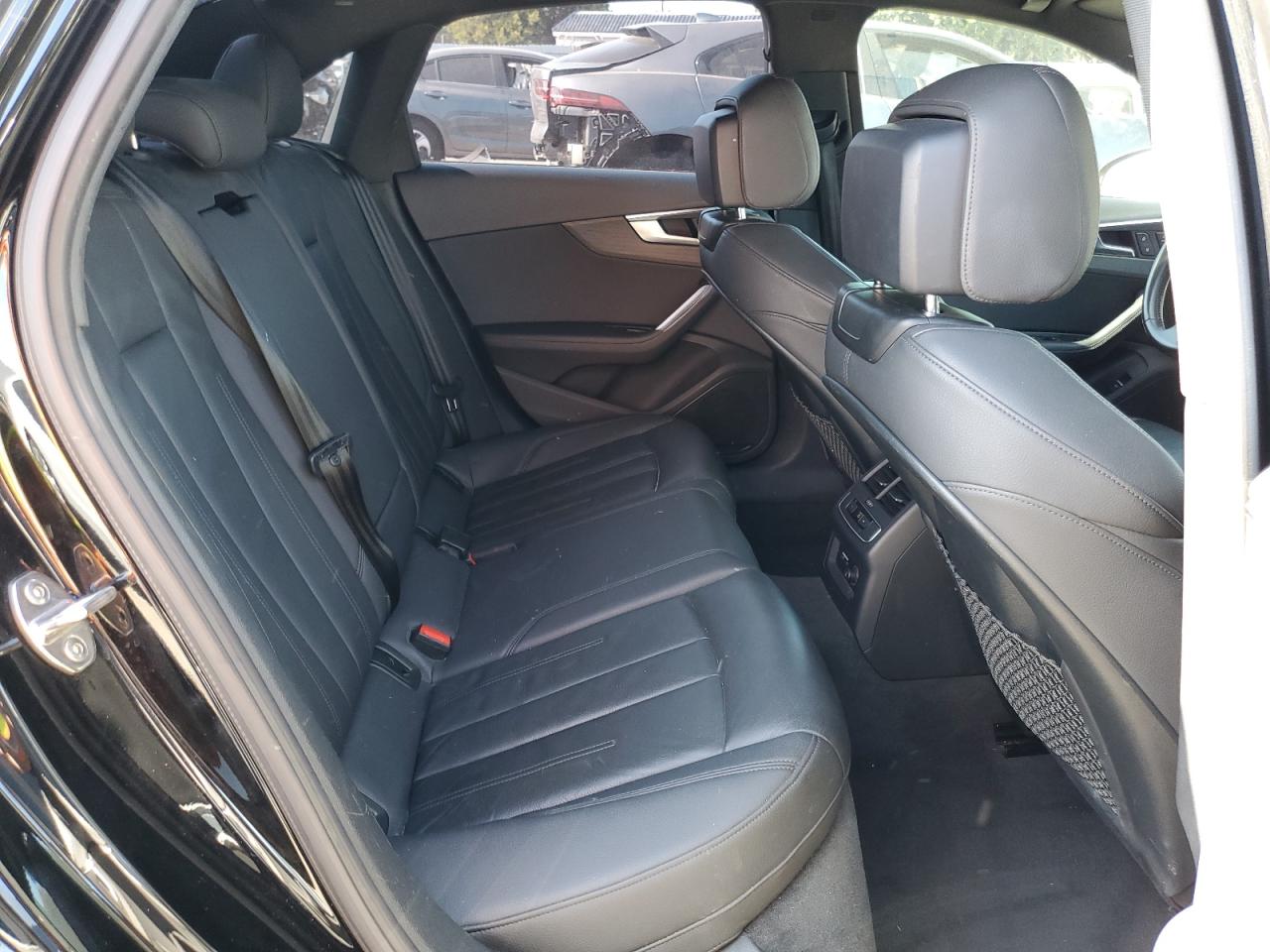 2019 Audi A4 Premium Plus VIN: WAUENAF4XKA101094 Lot: 66419114