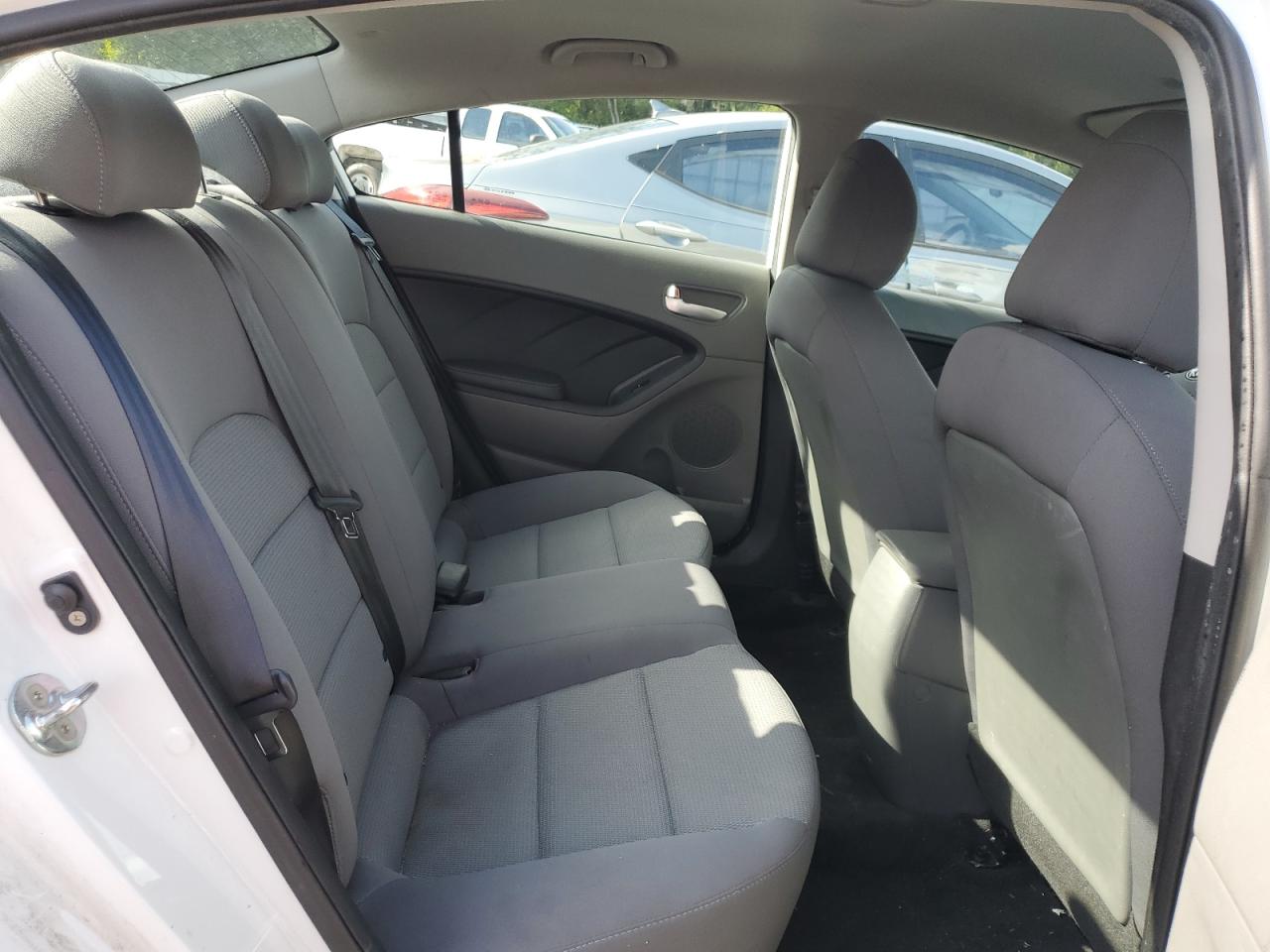 2018 Kia Forte Lx VIN: 3KPFK4A72JE237217 Lot: 67189844