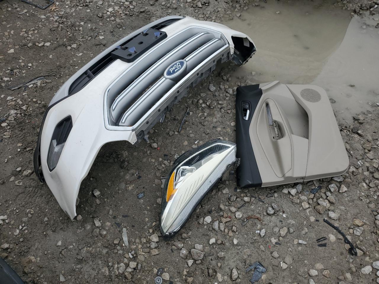 2017 Ford Escape Se VIN: 1FMCU0GD3HUC10599 Lot: 66069644