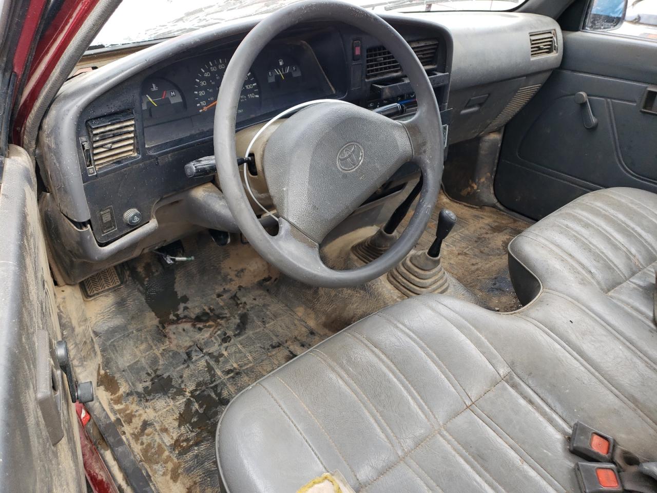 1992 Toyota Pickup 1/2 Ton Short Wheelbase Dlx VIN: JT4RN01P4N0033921 Lot: 66487754