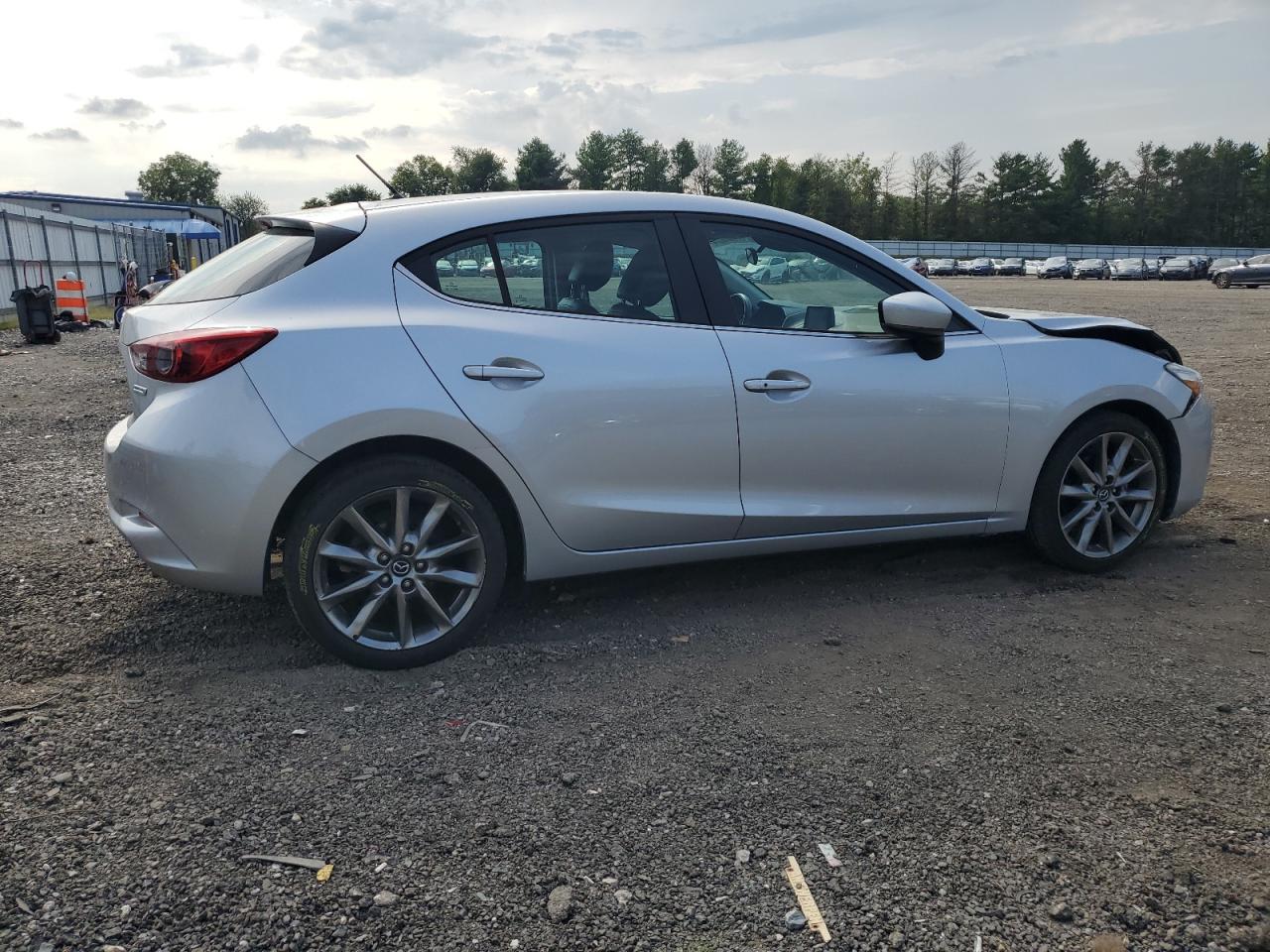 2018 Mazda 3 Touring VIN: 3MZBN1L31JM249070 Lot: 69338374