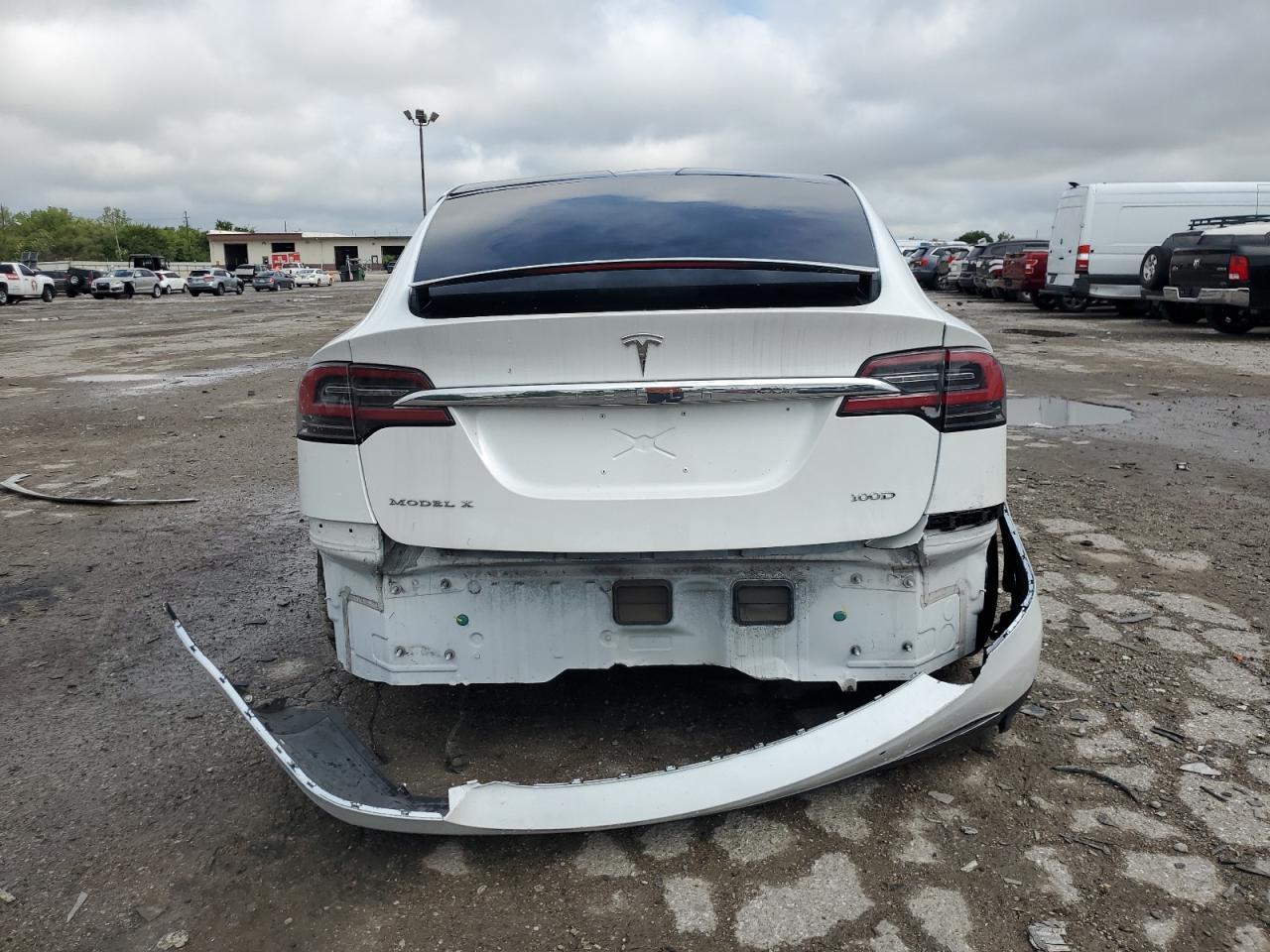 2017 Tesla Model X VIN: 5YJXCBE20HF050017 Lot: 67954724