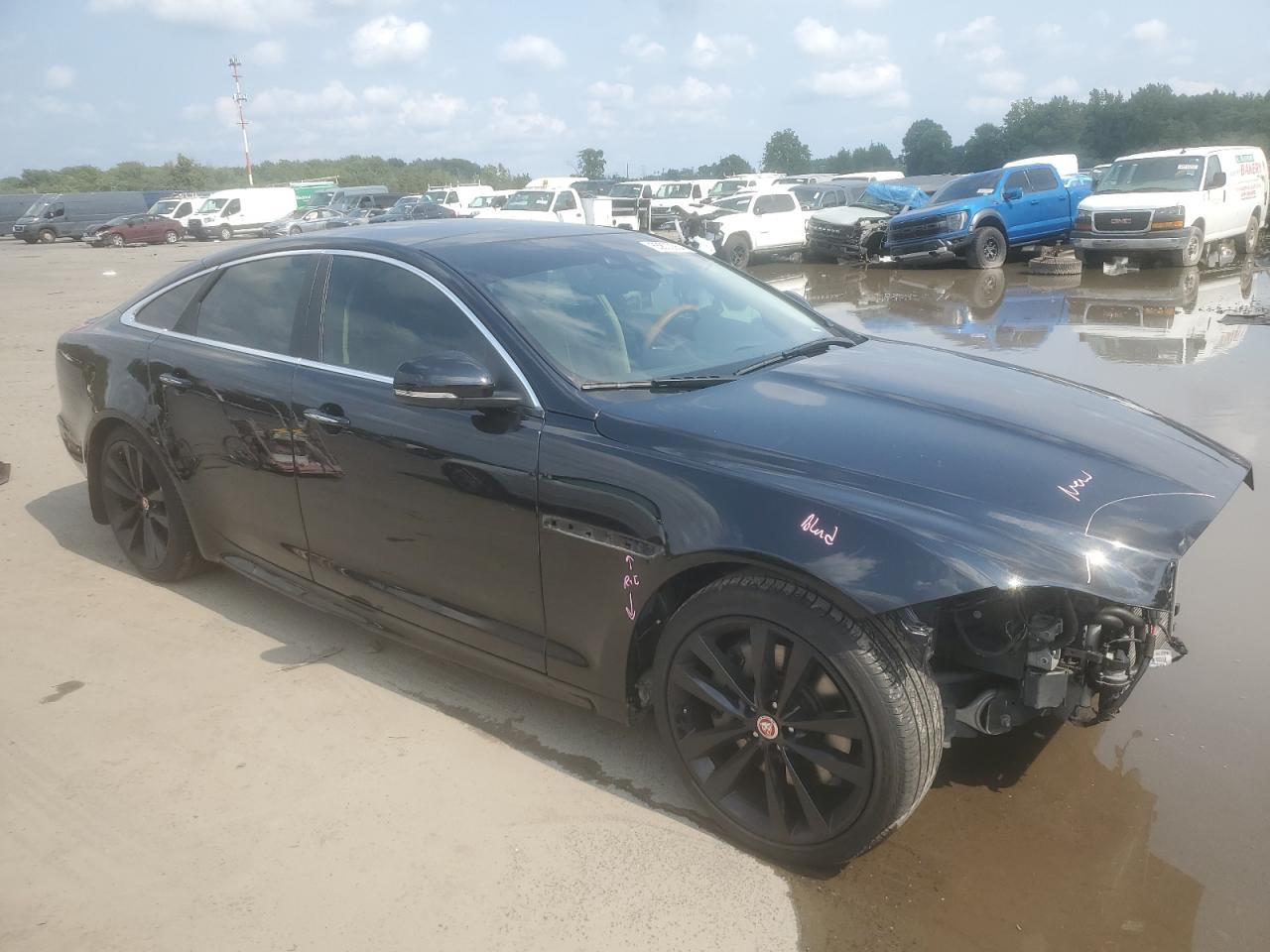 2019 Jaguar Xj R - Sport VIN: SAJWA1C78K8W18453 Lot: 65833564