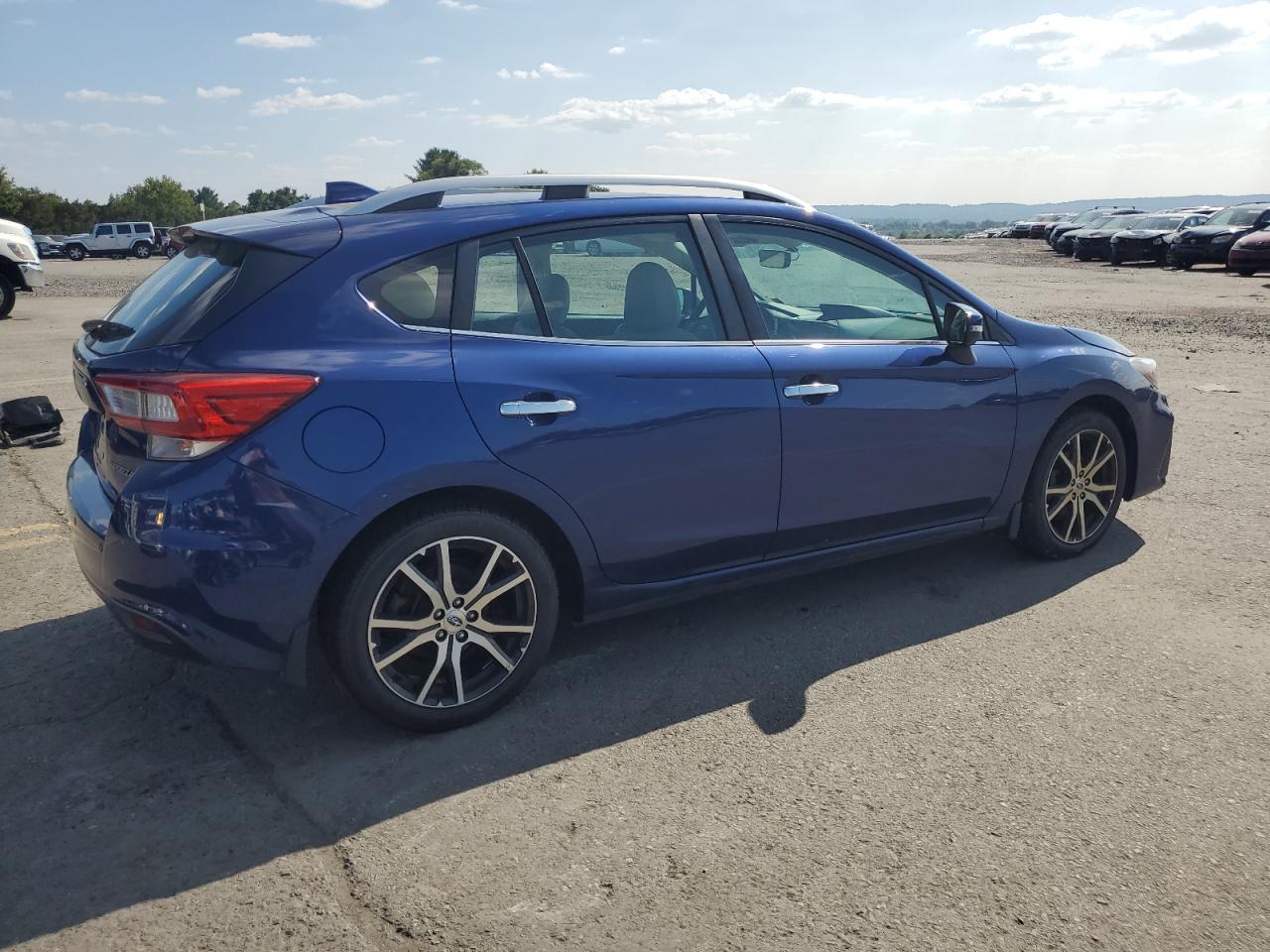 4S3GTAU6XJ3717323 2018 Subaru Impreza Limited