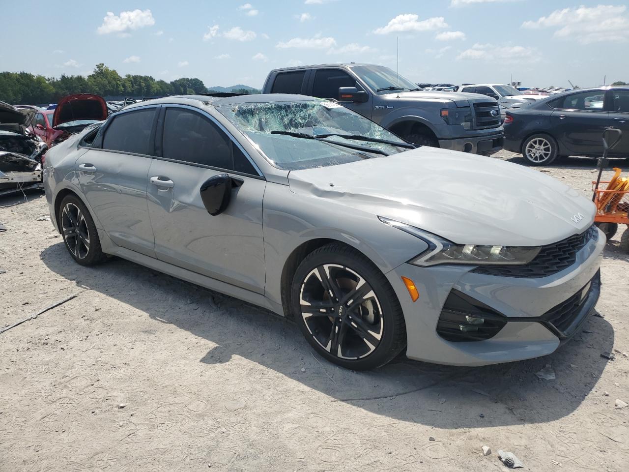 2023 Kia K5 - Image 4