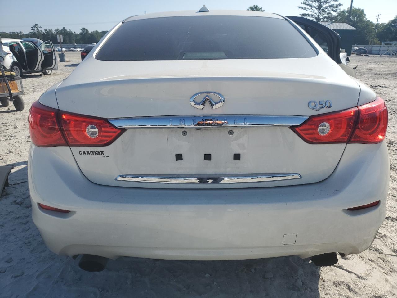 JN1EV7AP8GM301777 2016 Infiniti Q50 Premium