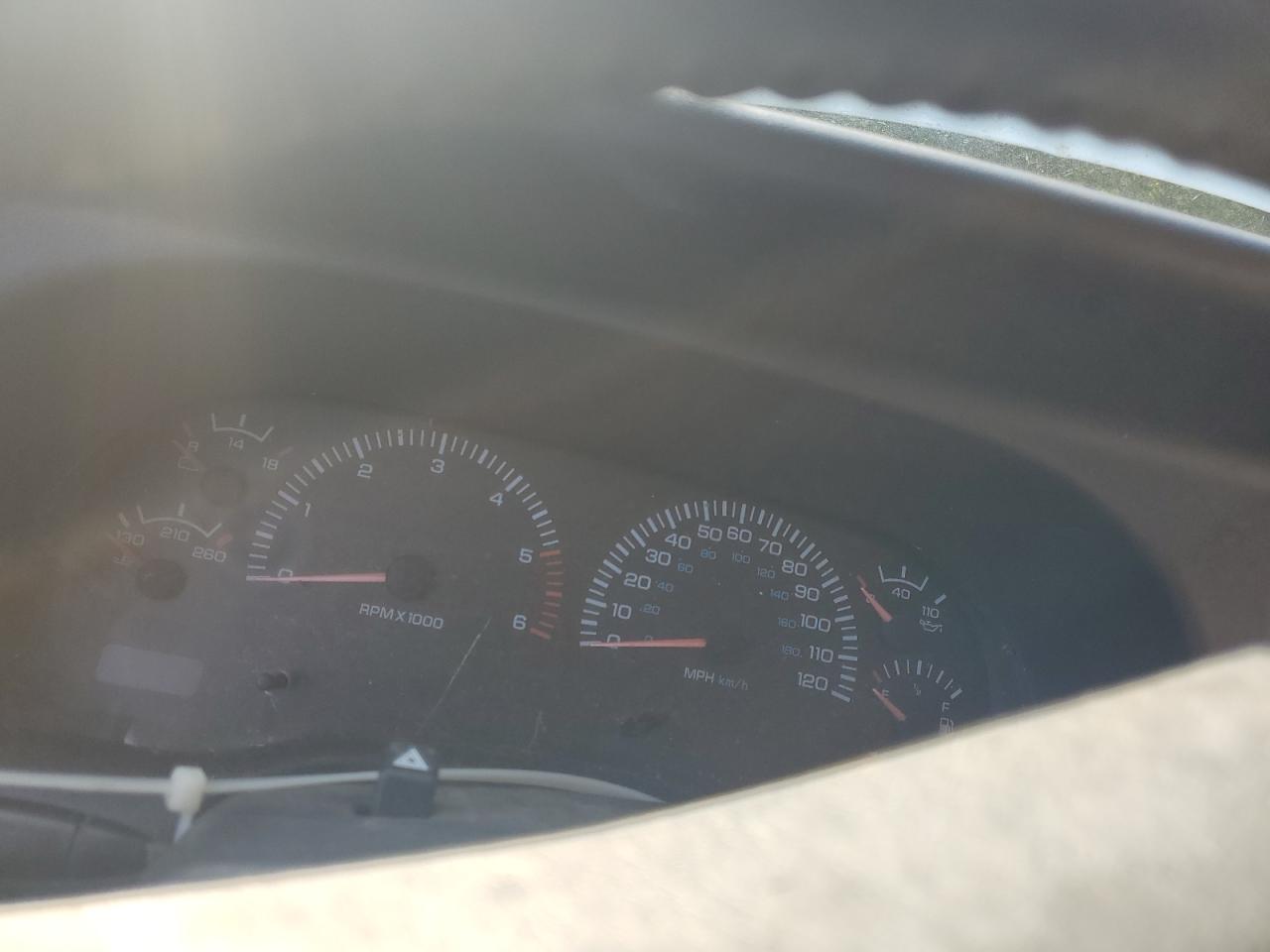 2000 Dodge Ram 1500 VIN: 3B7HC13Y5YG105724 Lot: 68917914