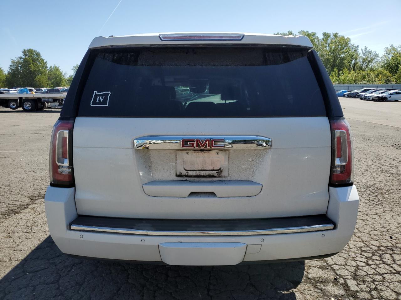 1GKS2HKJ3GR145261 2016 GMC Yukon Xl Denali