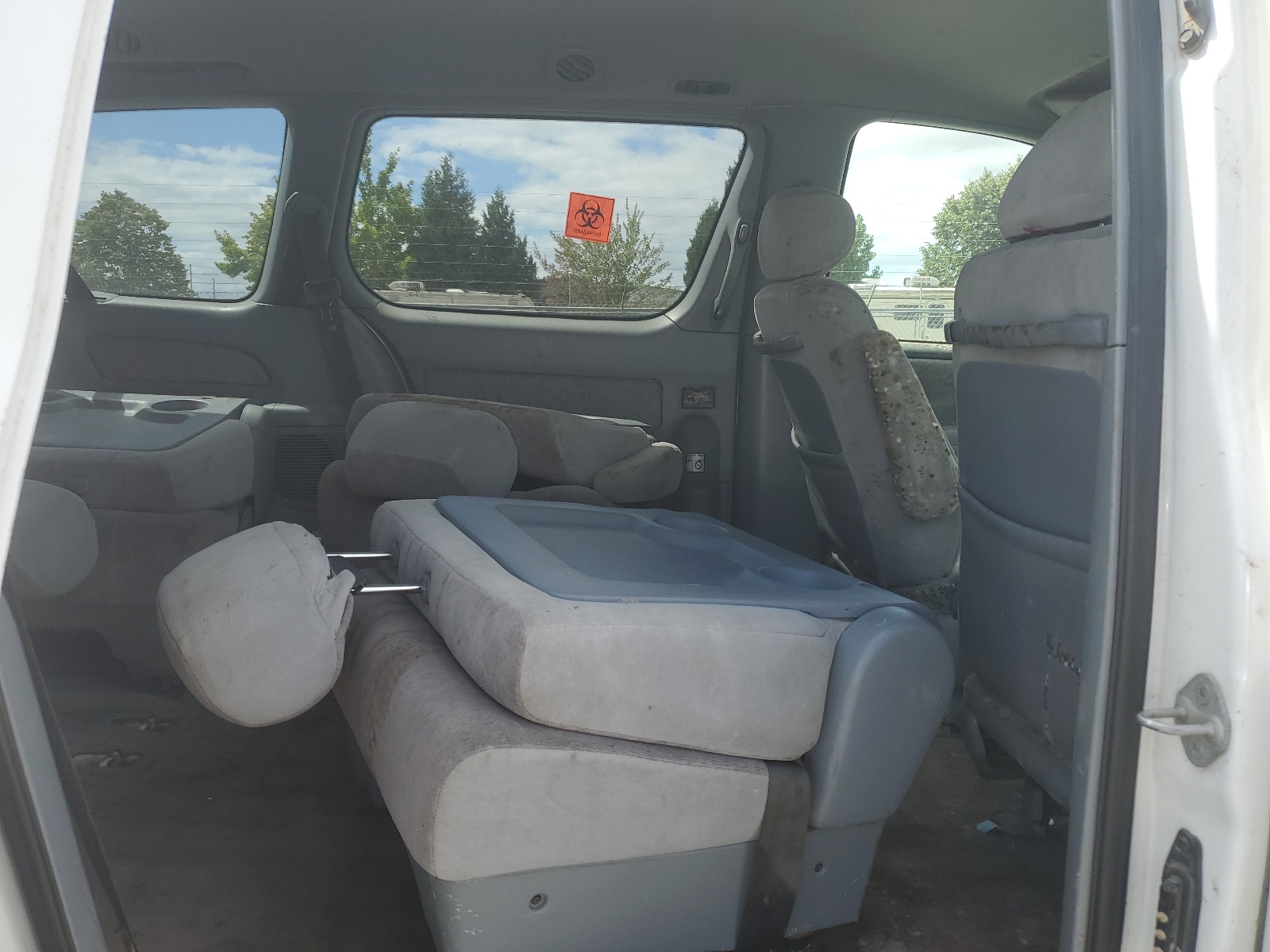 4T3ZF13C8XU112231 1999 Toyota Sienna Le