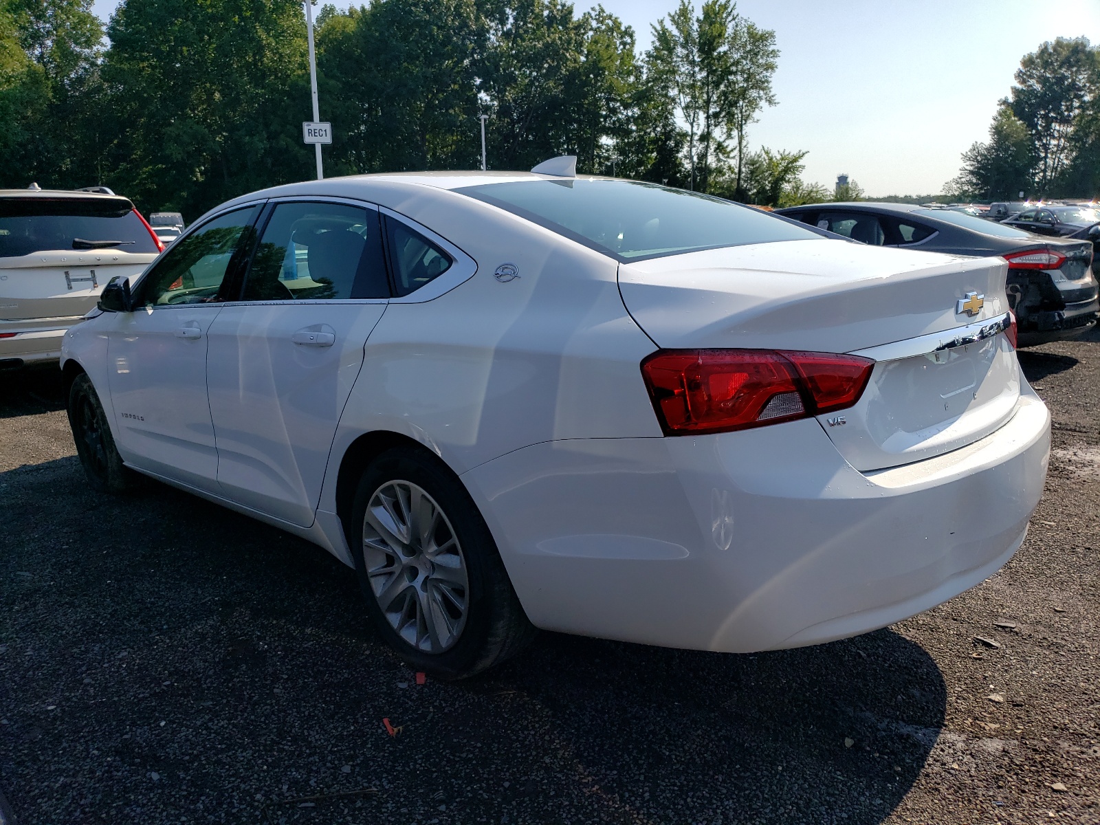 2019 Chevrolet Impala Ls vin: 2G11Y5S31K9127813