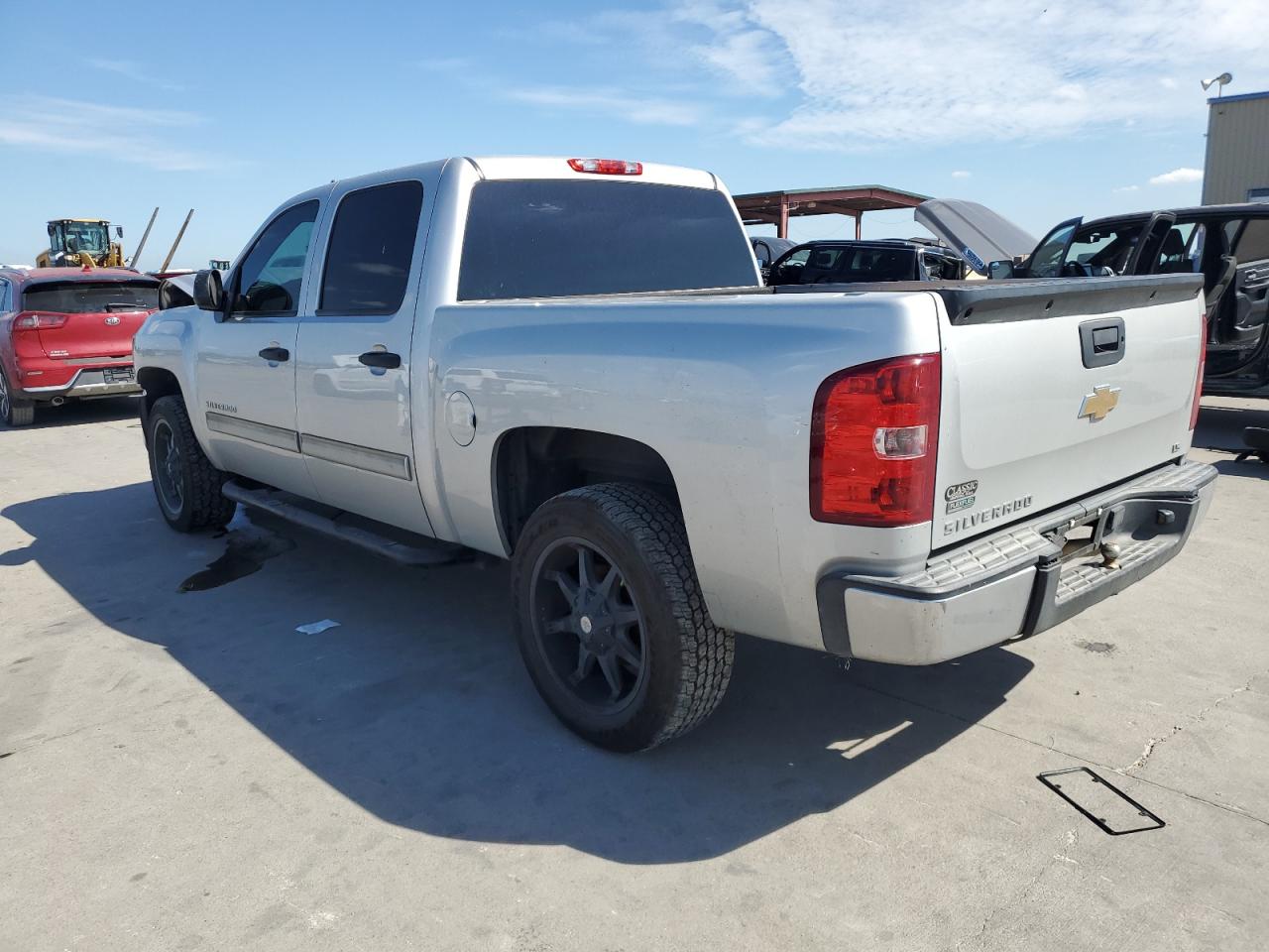 2011 Chevrolet Silverado - Image 2