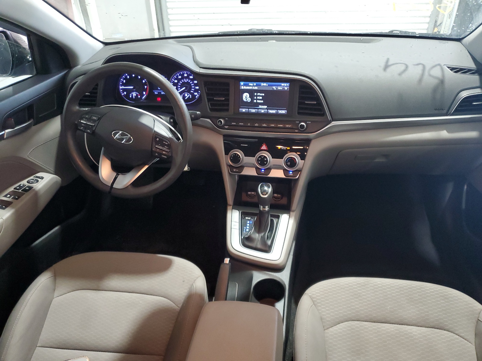 5NPD84LF9KH415843 2019 Hyundai Elantra Sel