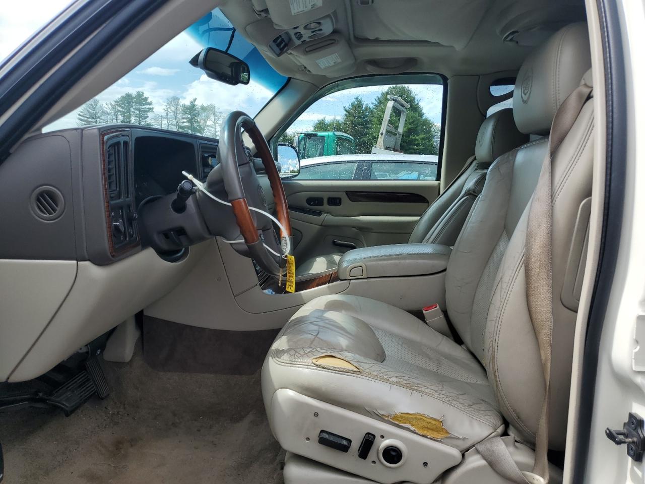 1GYEK63N63R294282 2003 Cadillac Escalade Luxury