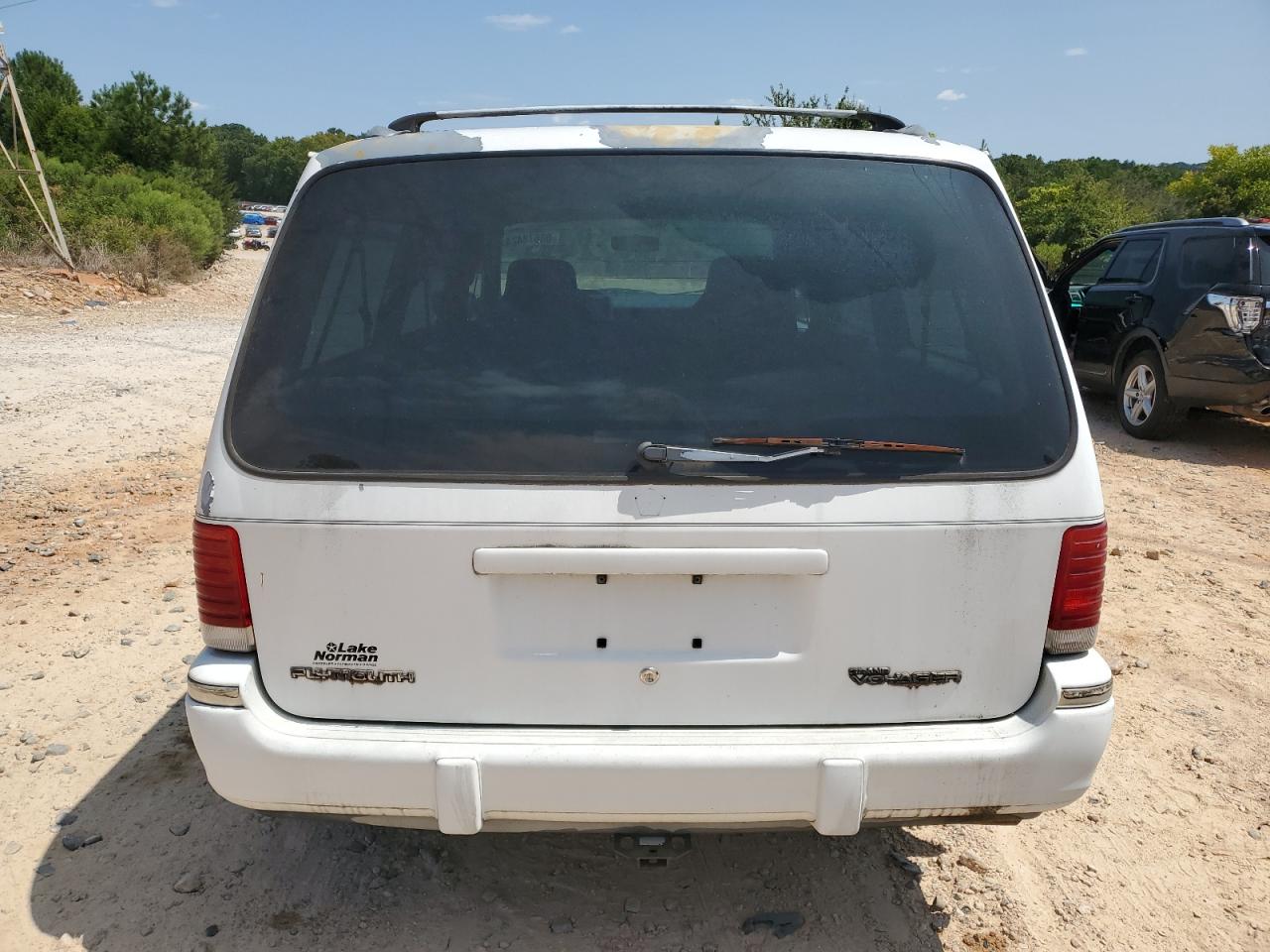 1993 Plymouth Grand Voyager VIN: 1P4GH4437PX512161 Lot: 68678424