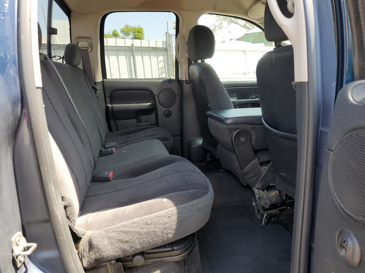 2004 Dodge Ram 1500 St VIN: 1D7HA18N54S558111 Lot: 67327424