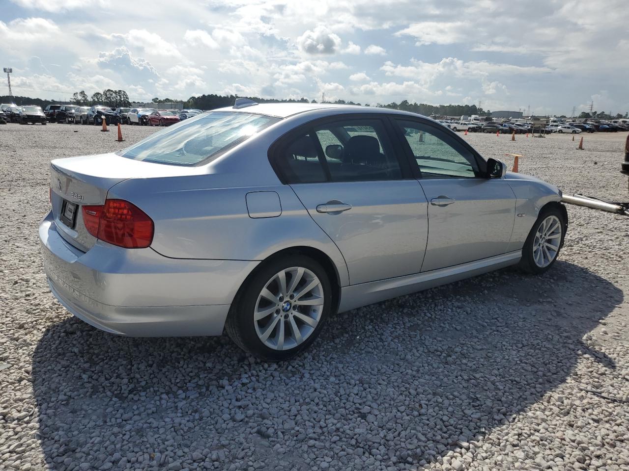 2011 BMW 328 I VIN: WBAPH7G58BNN06681 Lot: 69063414