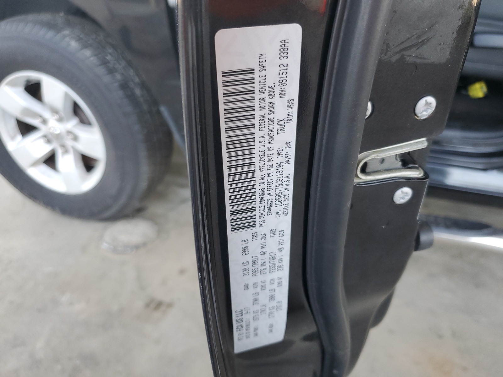 1C6RR6TT9JS119104 2018 Ram 1500 Slt