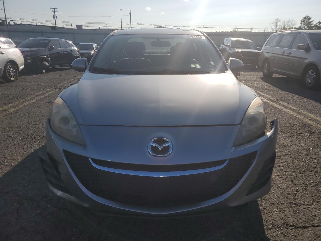 2010 Mazda 3 - Image 5