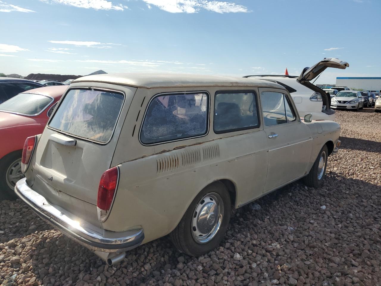 3632019779 1973 Volkswagen Squareback