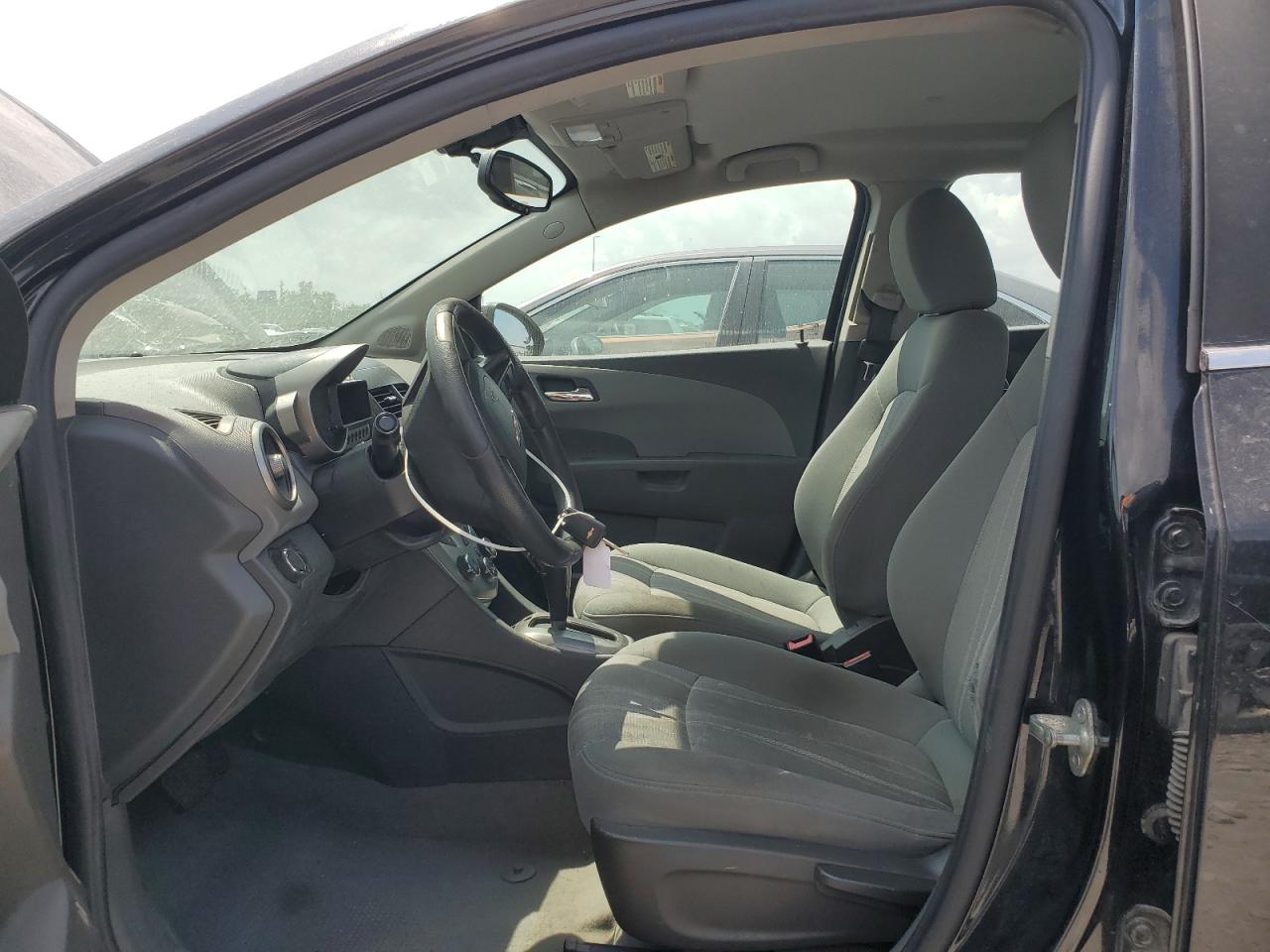 2014 Chevrolet Sonic - Image 7