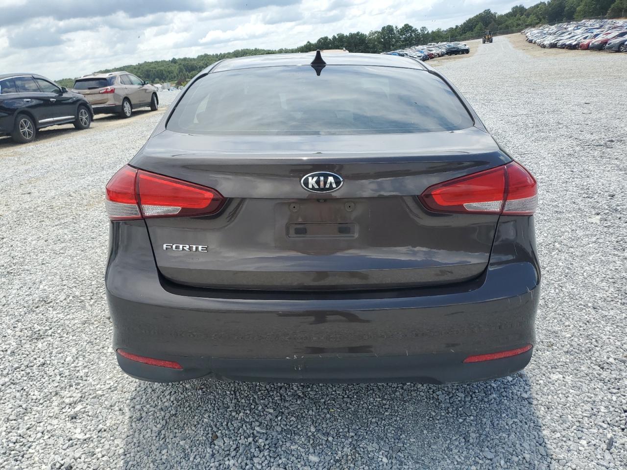 2017 Kia Forte Lx VIN: 3KPFL4A76HE033768 Lot: 65986044