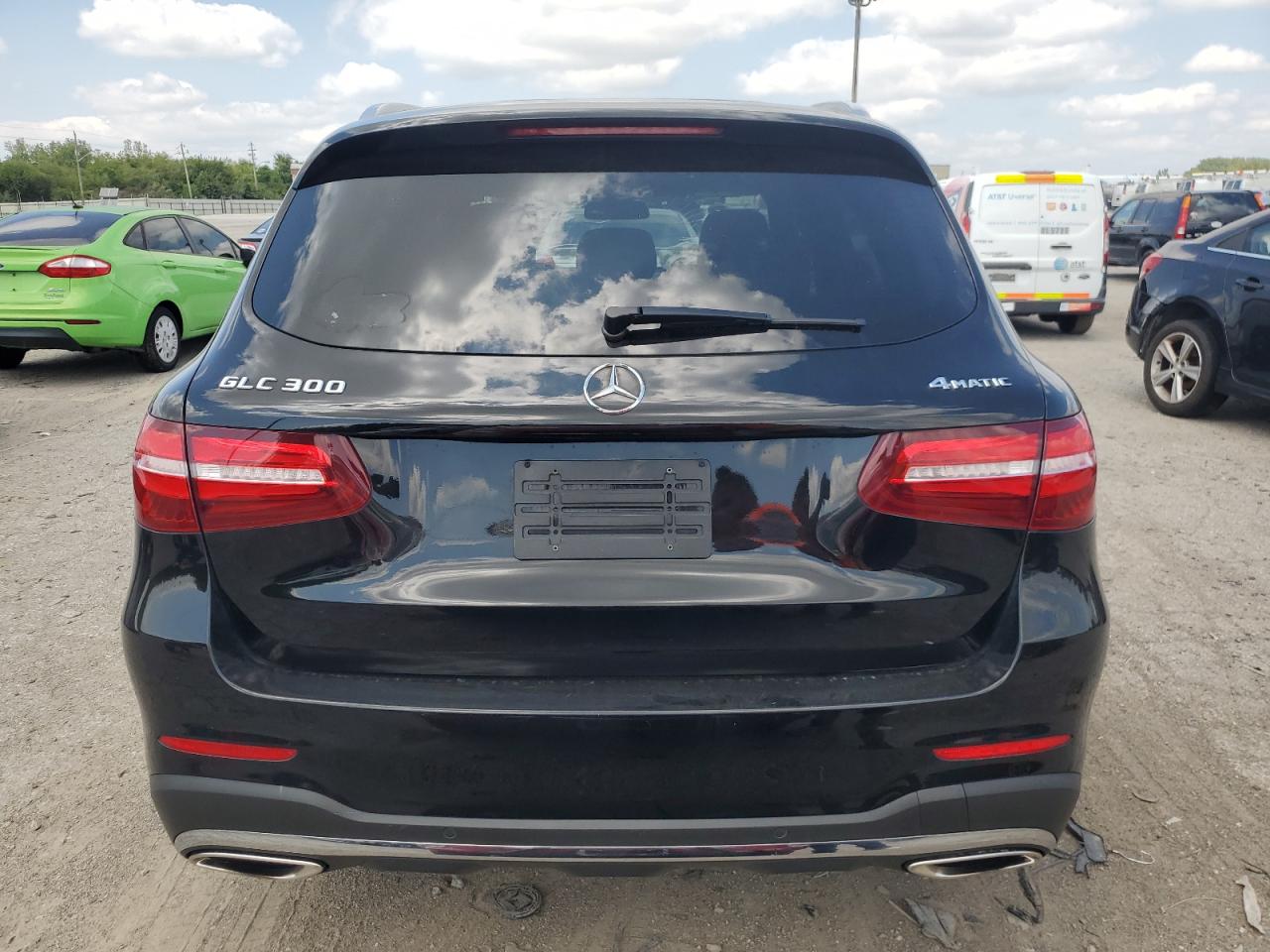 WDC0G4KB7KV147465 2019 Mercedes-Benz Glc 300 4Matic