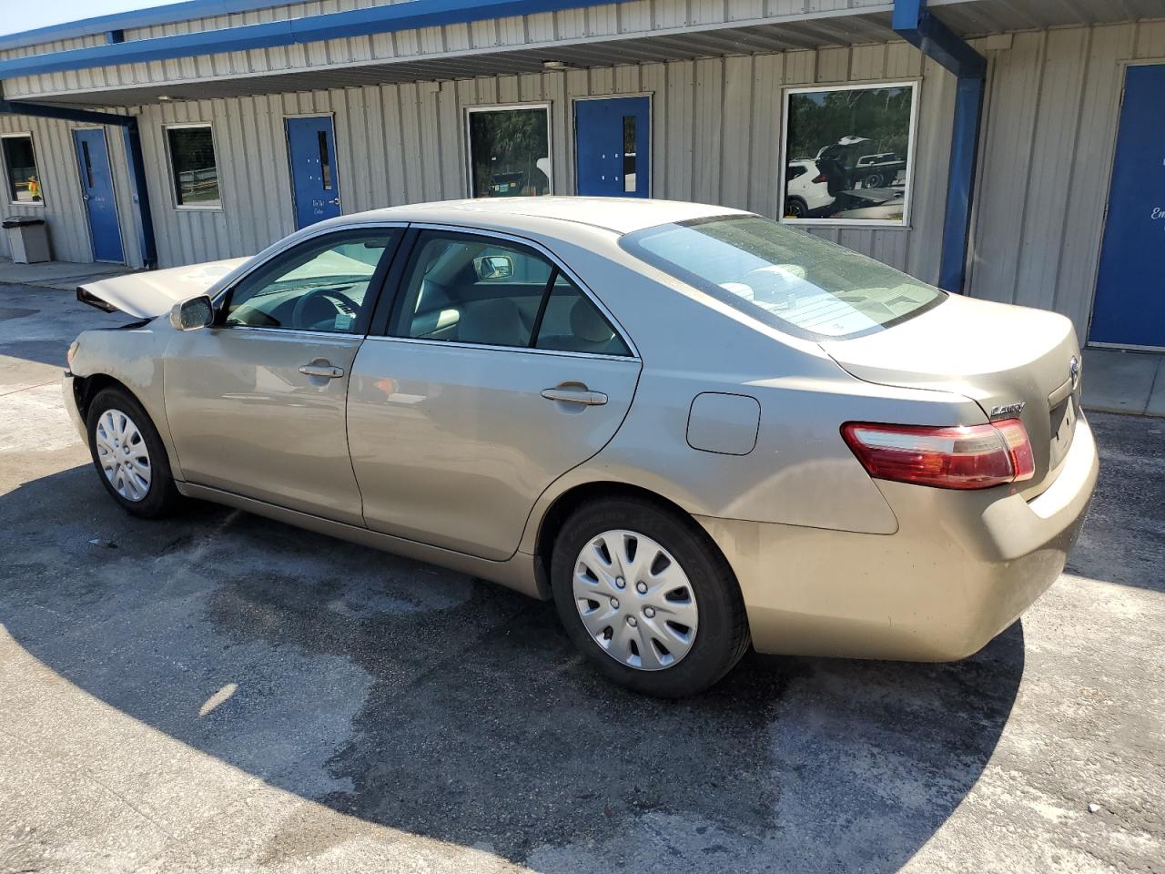 2009 Toyota Camry - Image 2