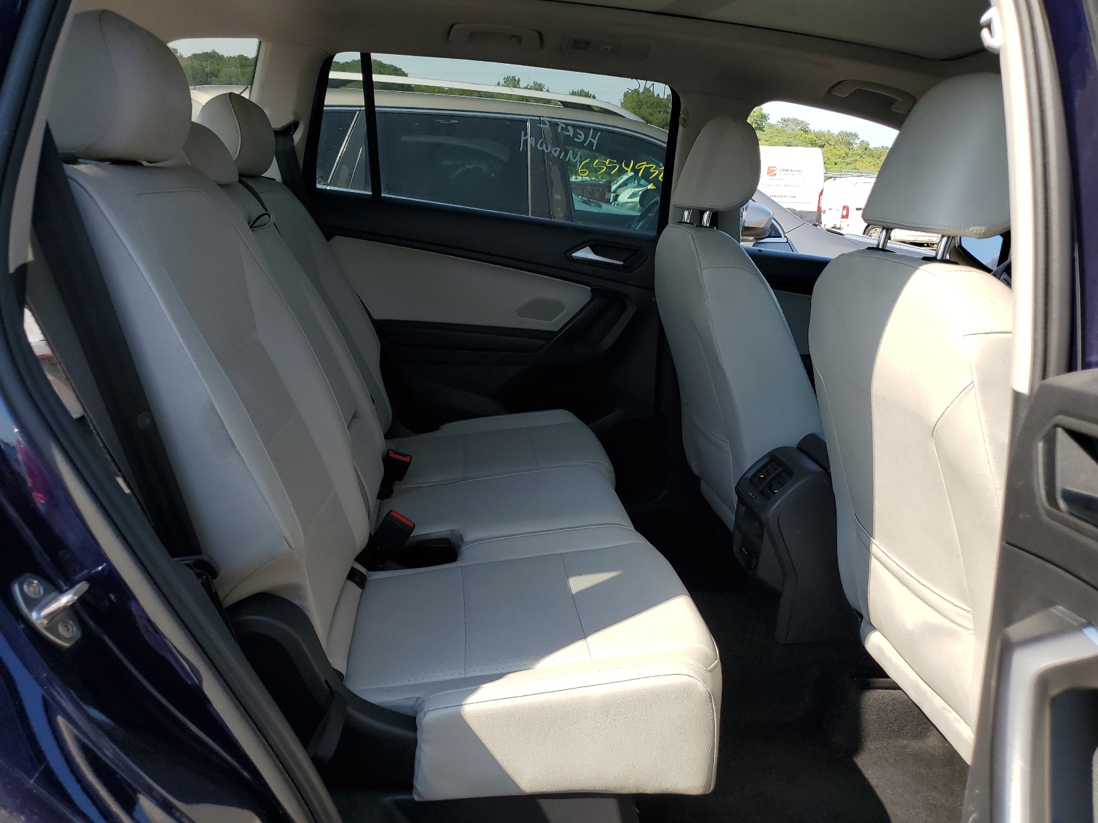 3VV3B7AX5MM049064 2021 Volkswagen Tiguan Se