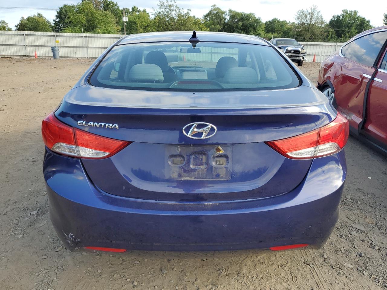 2012 Hyundai Elantra Gls VIN: 5NPDH4AE5CH137583 Lot: 68358824