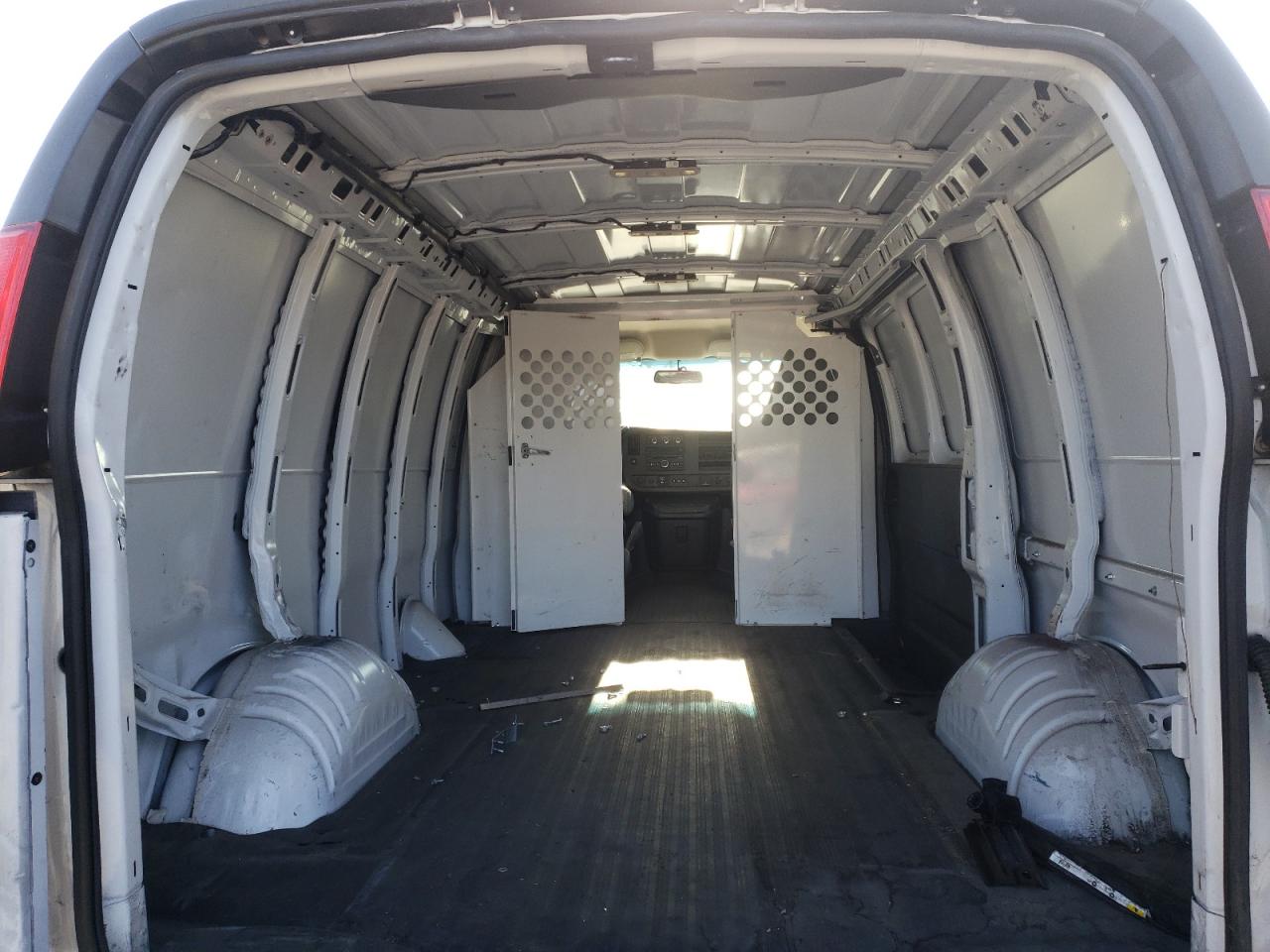 2020 Chevrolet Express G2500 VIN: 1GCWGAFG6L1151259 Lot: 67140604