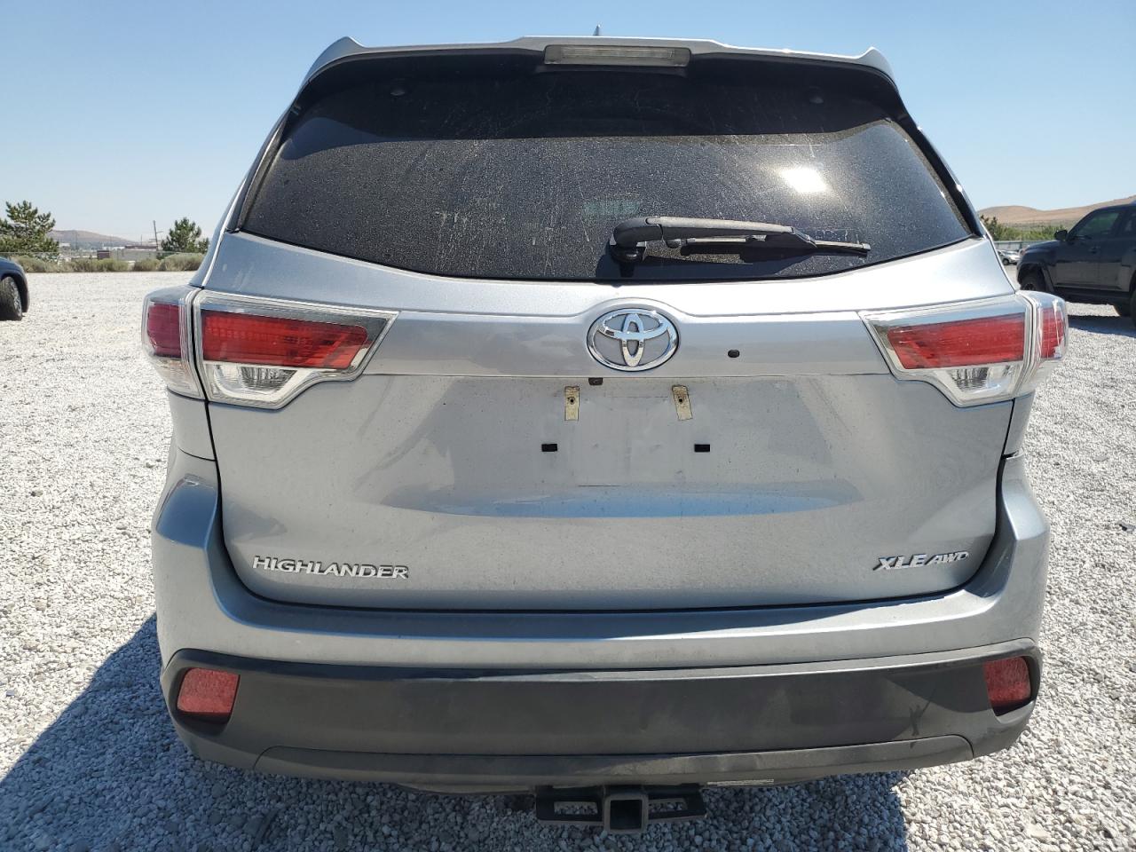 5TDJKRFH3GS286868 2016 Toyota Highlander Xle