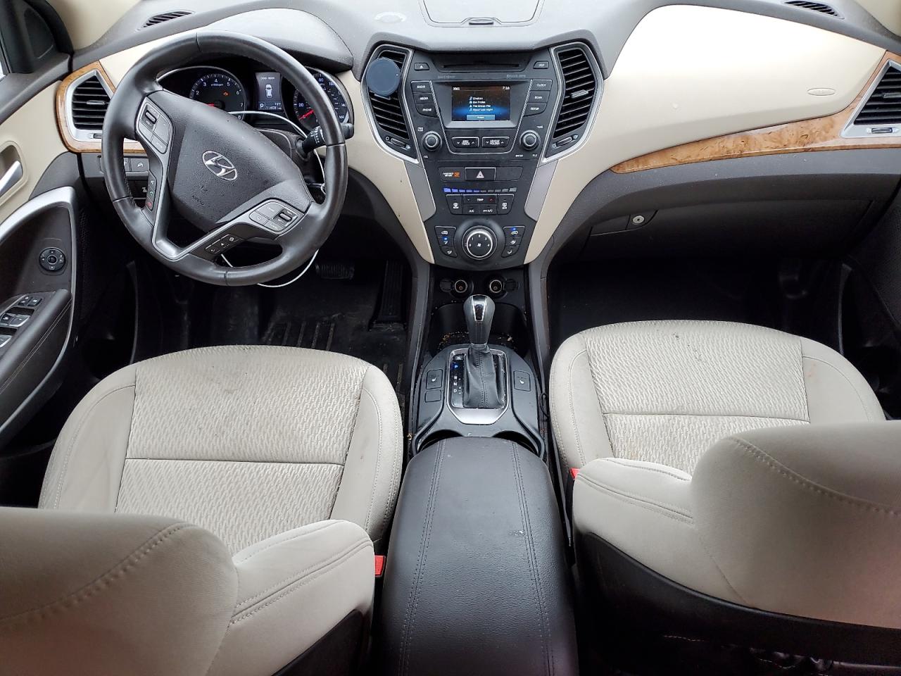 2014 Hyundai Santa Fe - Image 8