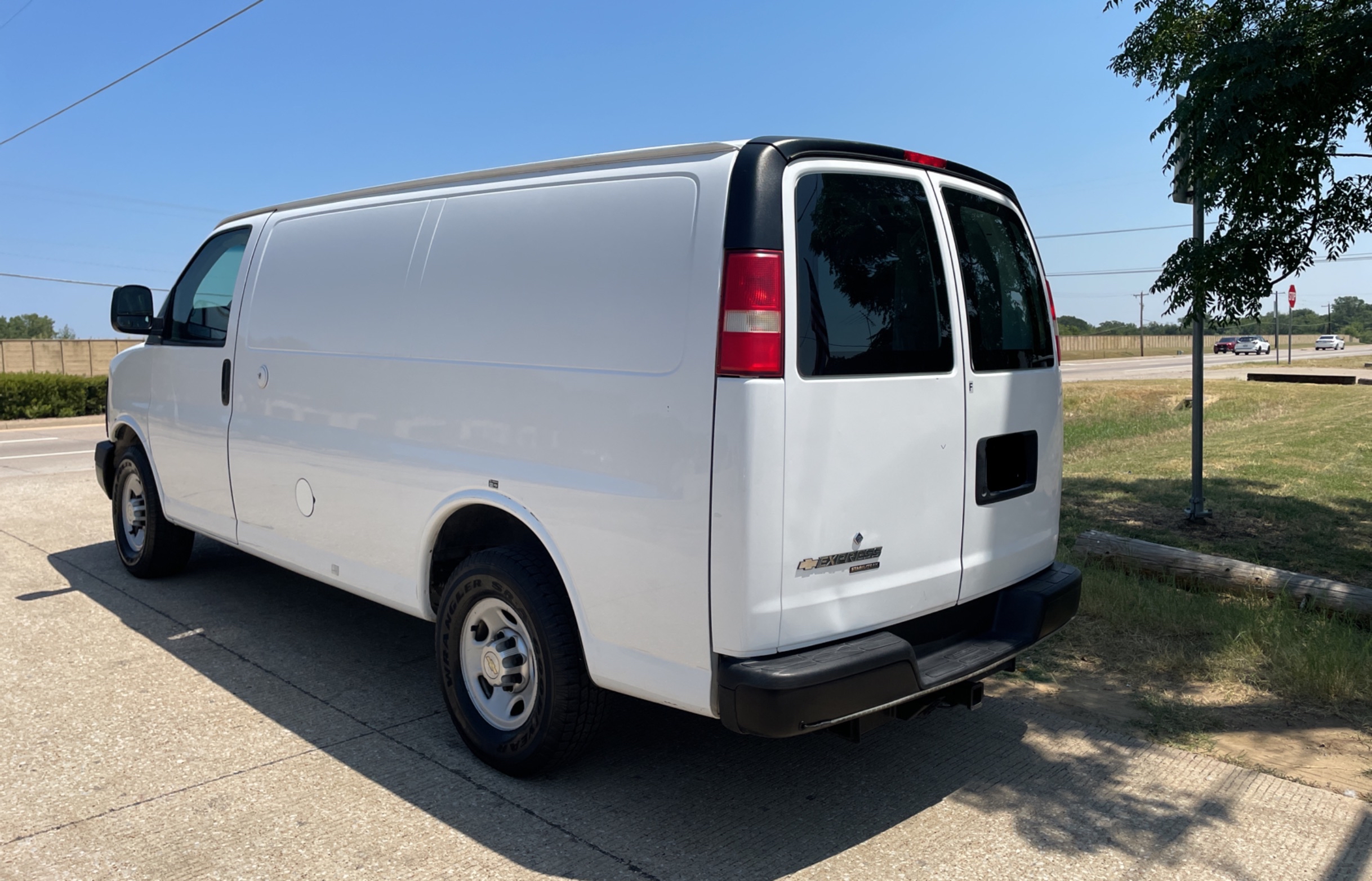 2012 Chevrolet Express G2500 vin: 1GCWGFCB7C1124836