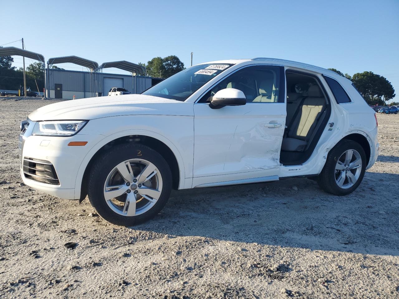 WA1BNAFY0K2027794 2019 AUDI Q5 - Image 1