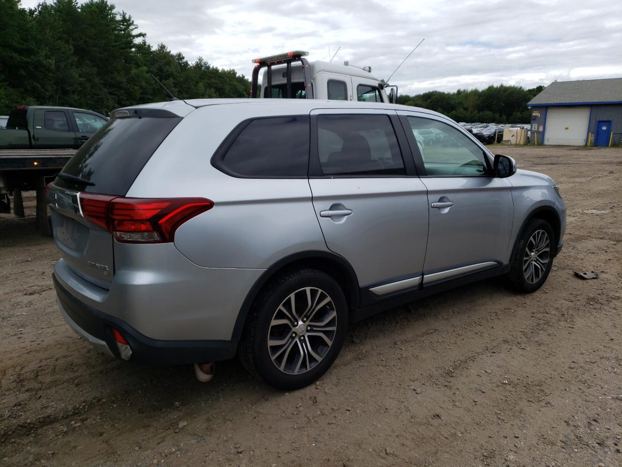 VIN JA4AZ3A37GZ025515 2016 MITSUBISHI OUTLANDER no.3