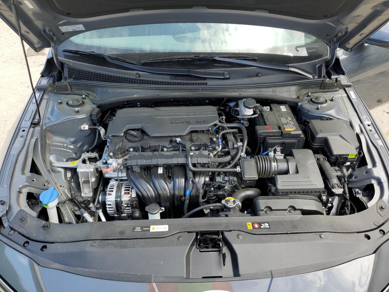 2024 Hyundai Elantra - Image 12