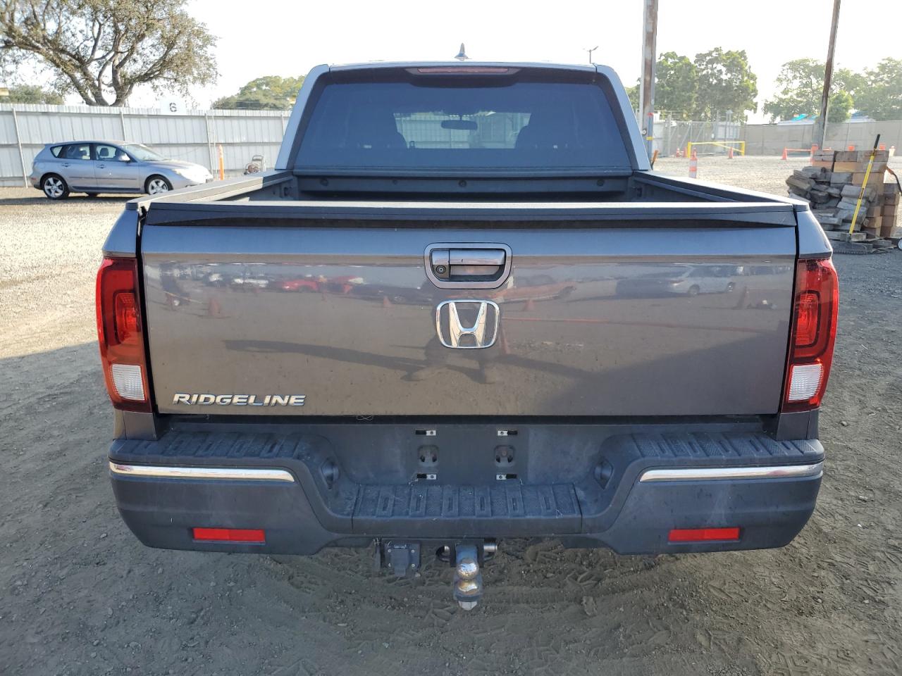 2018 Honda Ridgeline Rtl VIN: 5FPYK2F56JB001952 Lot: 67176184