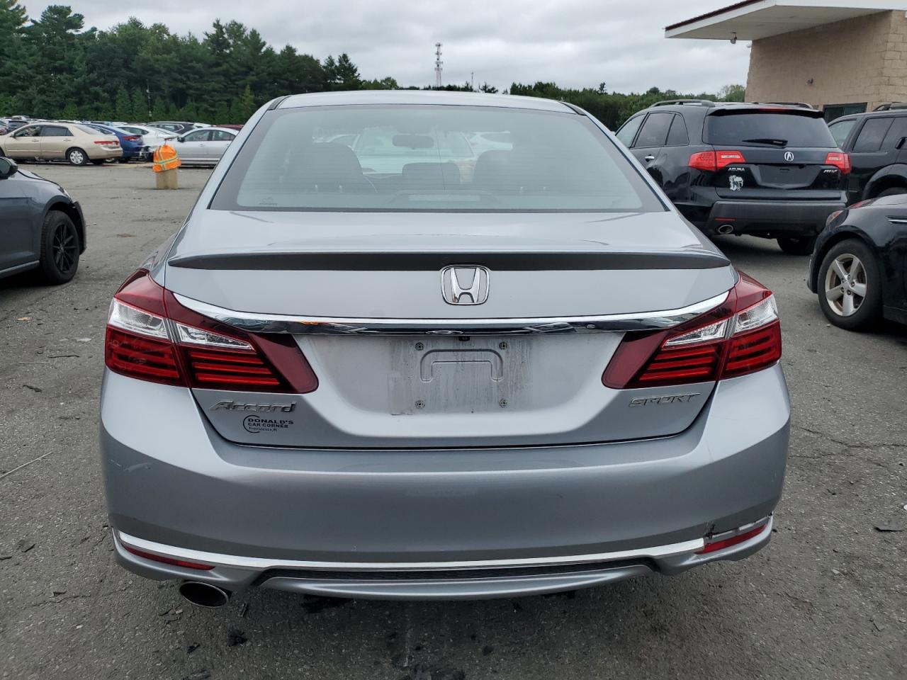 1HGCR2F55HA306717 2017 Honda Accord Sport