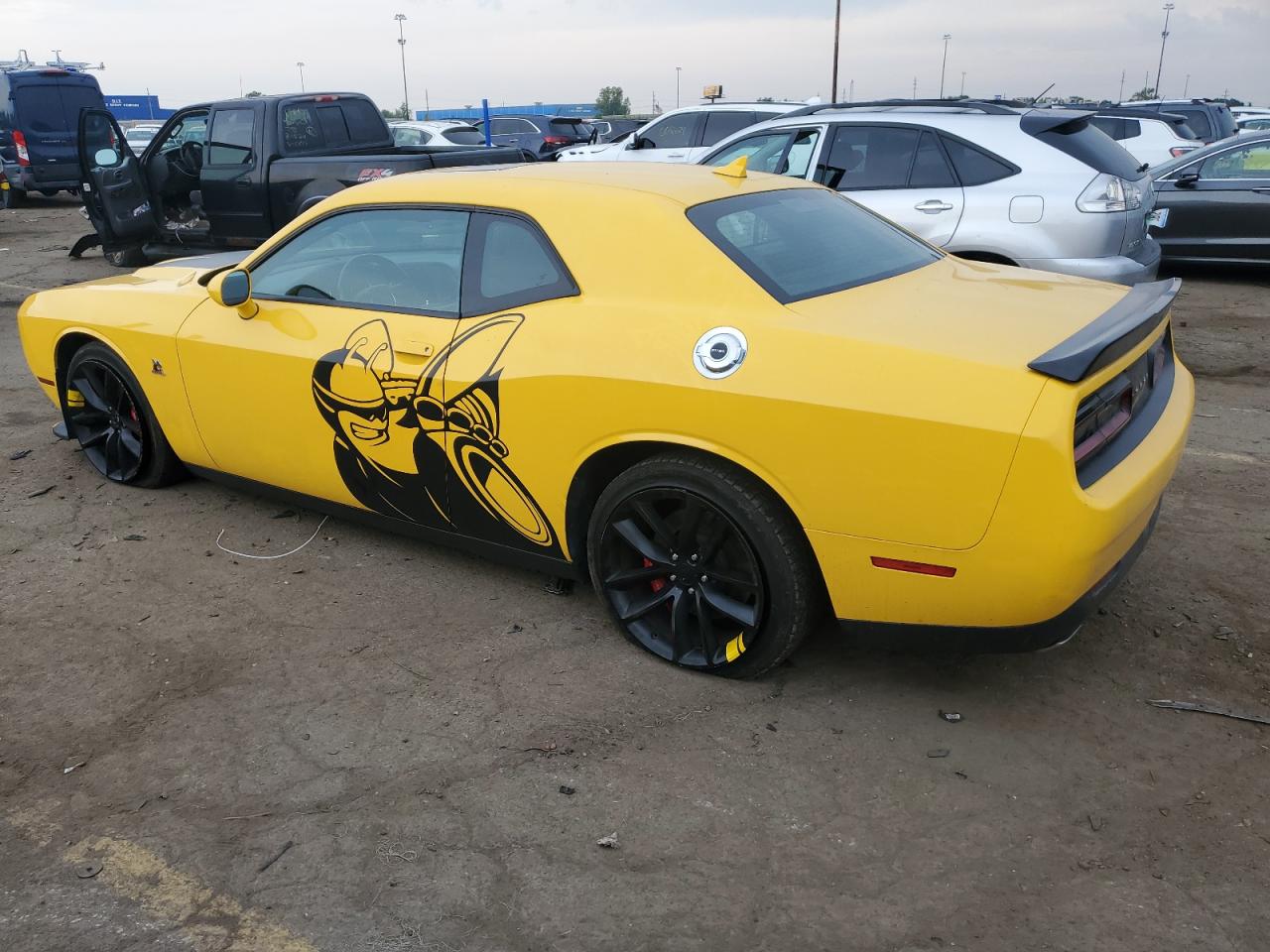 VIN 2C3CDZFJ7JH246177 2018 DODGE CHALLENGER no.2