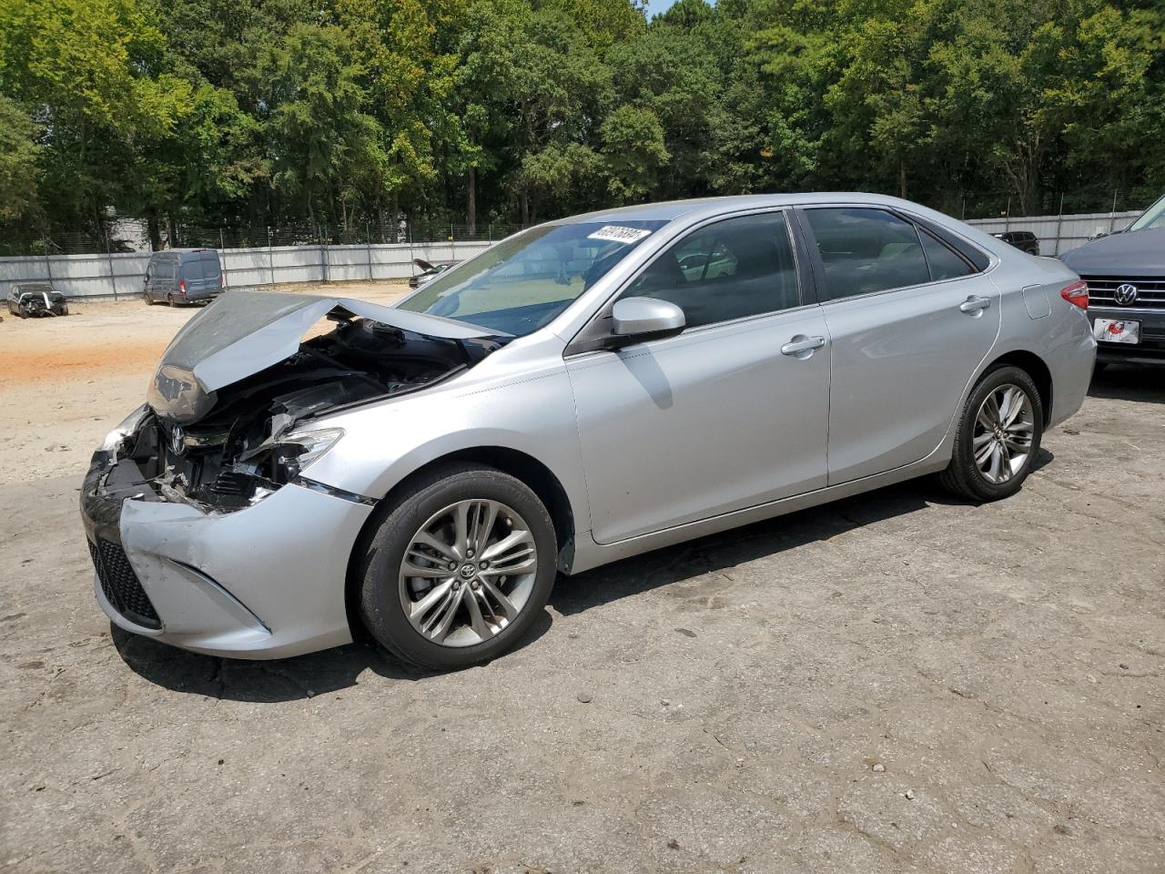 4T1BF1FK1HU322572 2017 TOYOTA CAMRY - Image 1