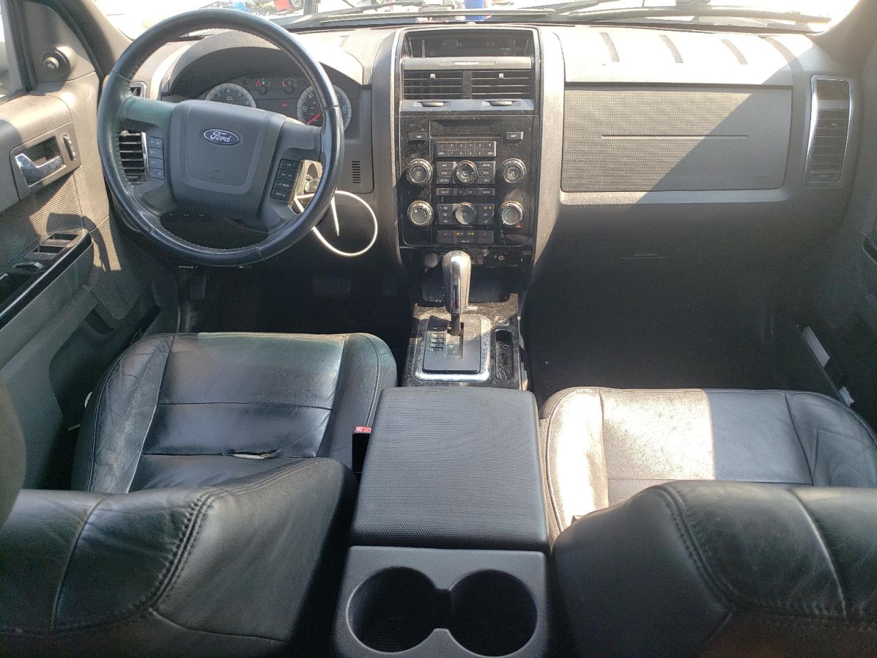 2010 Ford Escape Limited VIN: 1FMCU9EG3AKA31675 Lot: 66078944